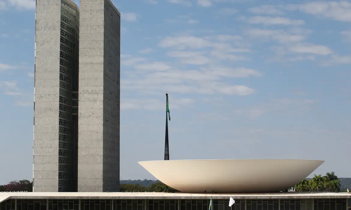 Câmara aprova divulgação de dados do Censo Escolar e de exames